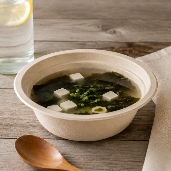 500ml bagasse bowl serving seaweed tofu soup on wooden table